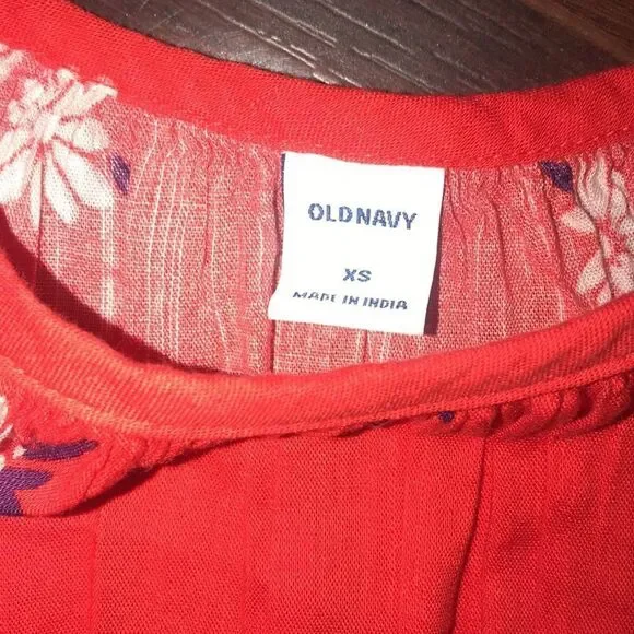 Old Navy Blouse - Picture 2 of 3